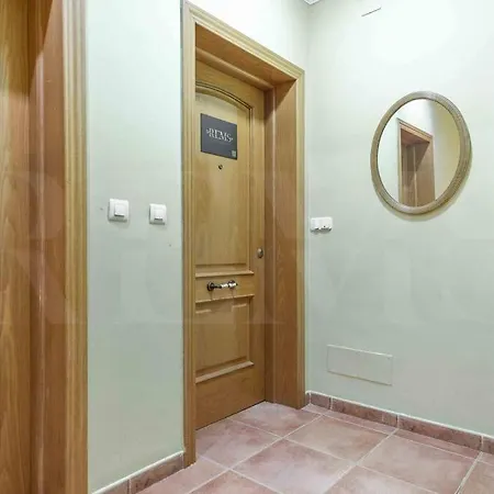 Charming With Private Patio By Rems * Malaga