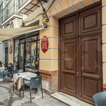 Charming With Private Patio By Rems Apartment