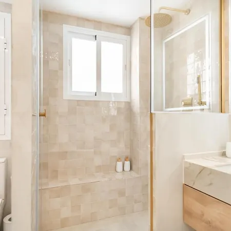 Charming With Private Patio By Rems *