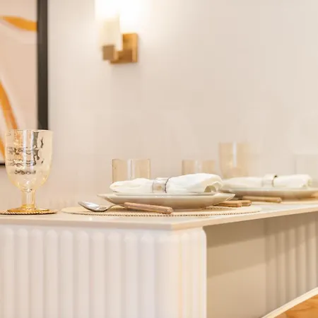 Apartment Charming With Private Patio By Rems *