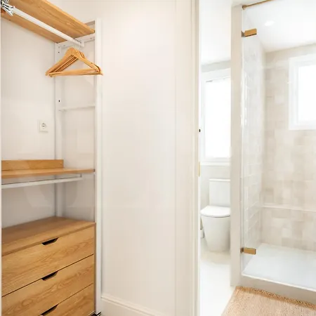 Apartment Charming With Private Patio By Rems